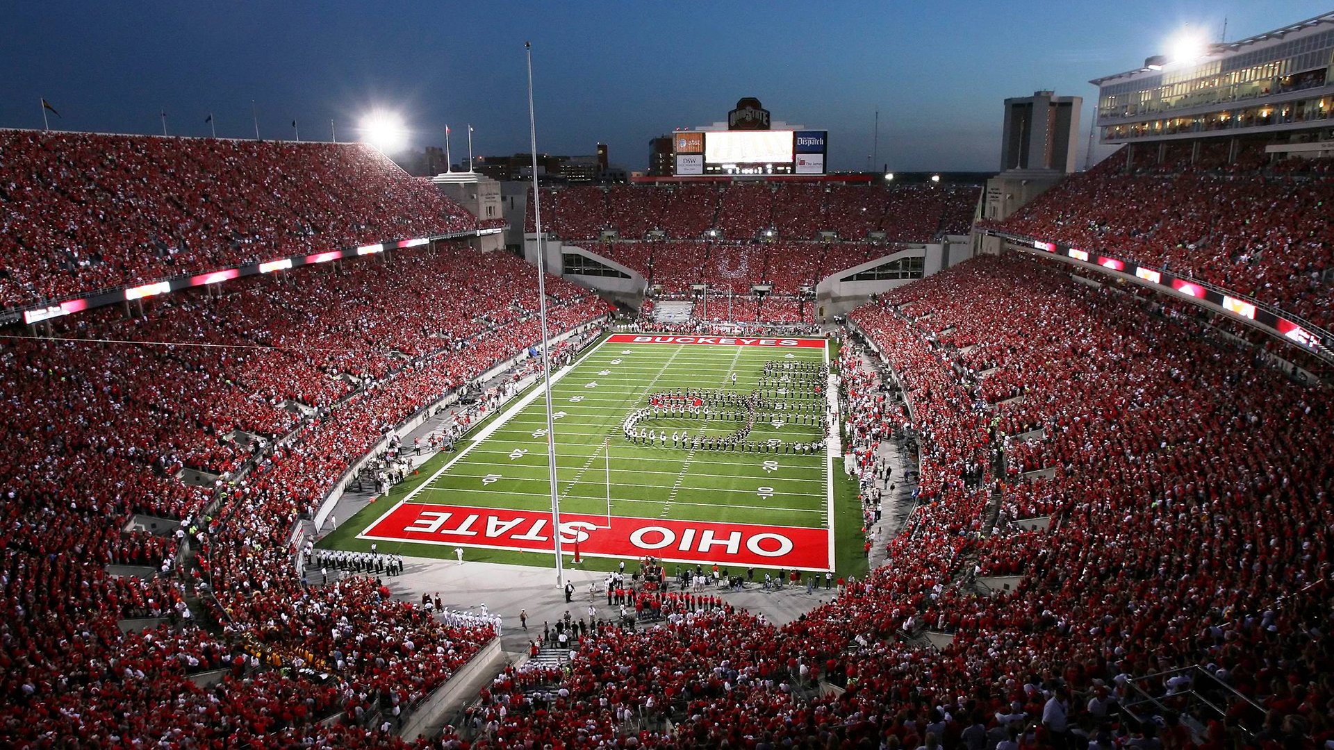 德甲：多支豪门补强中场，争夺顶级荣誉，德甲豪门足球俱乐部